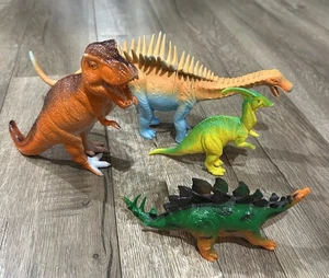 LOTE DE JUGUETES DE DINOSAURIOS (4)  - Imagen 1 de 2