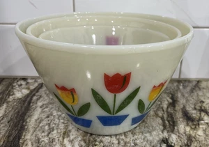 Vintage 1950’s Fire King Ivory Tulip Nesting Mixing Bowls Set Of 3 VGC - Picture 1 of 24