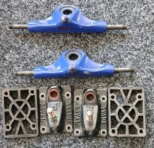 2 Vintage Royal Skateboard Trucks Blue 7.5 ( One Pair) - Picture 1 of 6