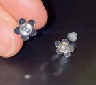 Small CZ Flower Earrings 925k One Pair designer pre-owned used 10/10 good cond