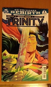 Trinity #1 Universo DC Renacimiento (primera impresión) - Imagen 1 de 2