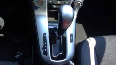 Conjunto de palanca de cambios de transmisión automática usado se adapta a: Chevrolet Cruze Gra 2016 Foto 1 de 4