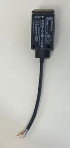 ALLEN BRADLEY PHOTOSWITCH 42GRU-9002 A RETROREFLECTIVE PHOTOEYE SENSOR - TESTED - Picture 1 of 6