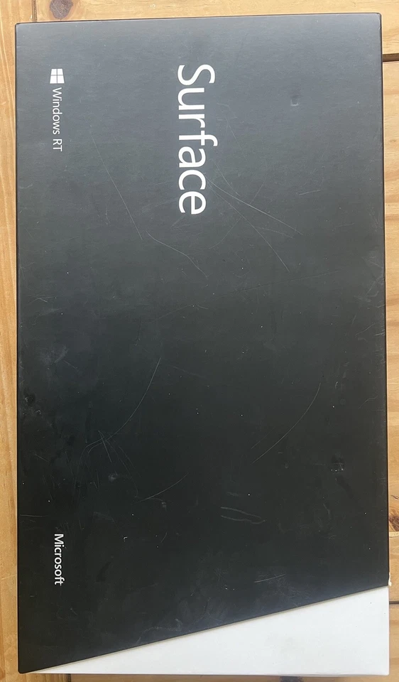 Microsoft Surface Windows RT 32gb - Image 1 of 4