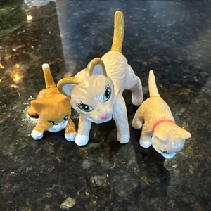 Barbie Playtime Pets Cat Play Set Magnetic Extra Kittens Lot Vintage 2002 Mattel - Picture 1 of 3