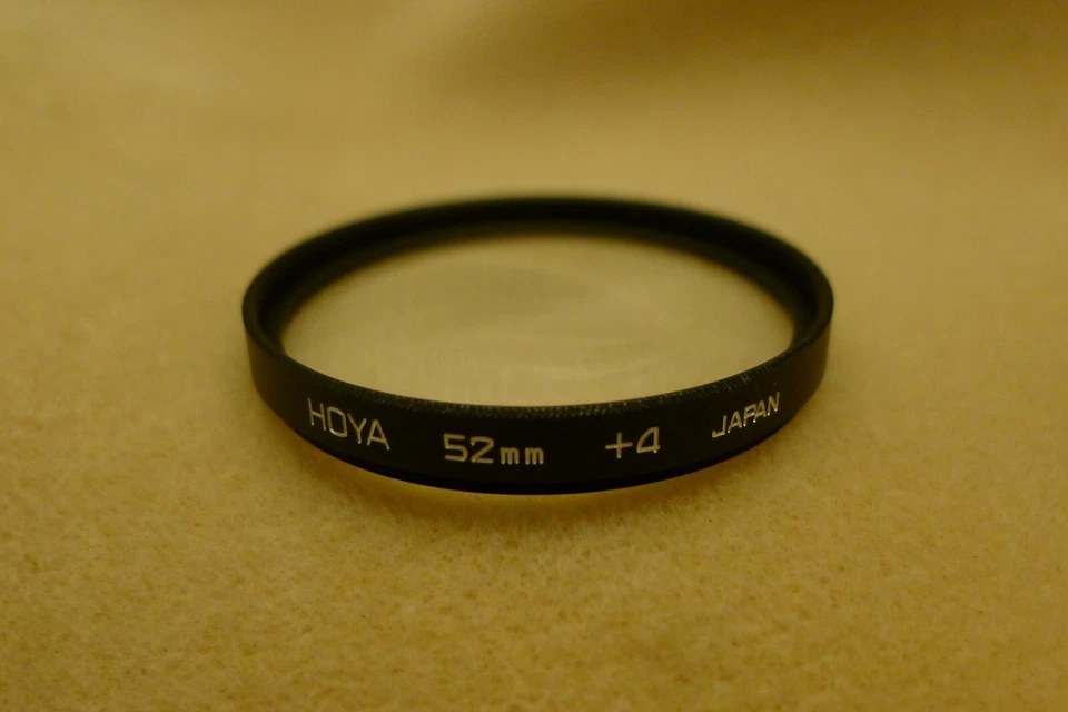 HOYA Close-up Lens +4 Magnification 52mm Japan - Image 1 of 1