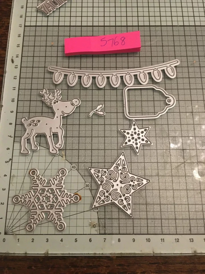 Christmas characters die set ref5768 **SALE** - Image 1 of 1