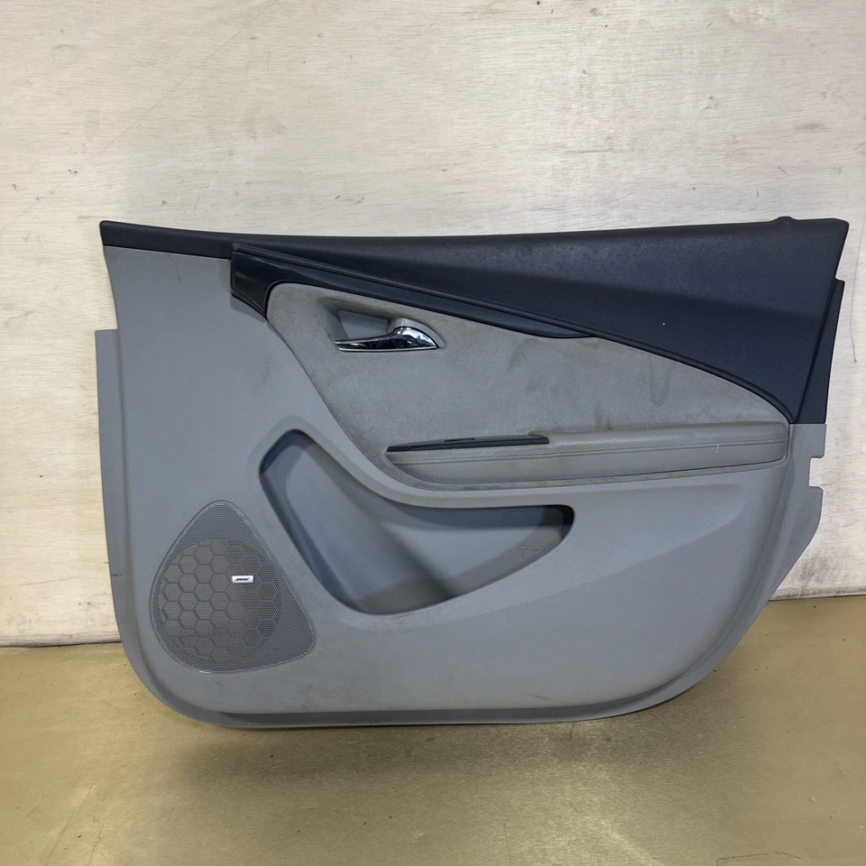 2011- 2015 Chevrolet Volt Front Right  Door Panel Assembly OEM - Image 1 of 4
