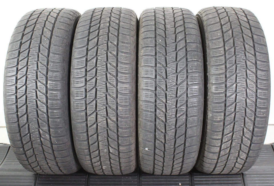 4 x 205/60R16 92H Winterreifen Bridgestone Blizzak LM-25 5,5-6mm 2017 * - Bild 1 von 4