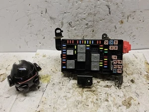 05-07 F-250 F-350 6.0L Superduty Junction Box *5C37-14A067-AD #72 B2-2 - Foto 1 di 5