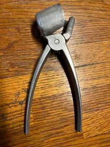 De colección The York Nut Pecan Sheller The Texan Aluminio San Angelo Texas - Imagen 1 de 4