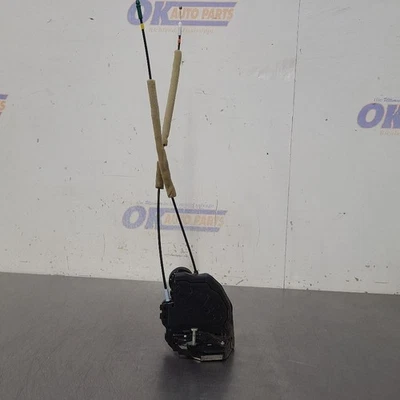 Toyota Land Cruiser 11 2011 cerradura puerta pestillo actuador conductor trasero izquierdo  Foto 1 de 4