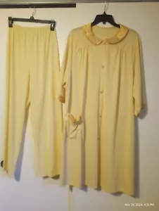Vintage Vanity Fair Light Robe And Pants Set Medium - Picture 1 of 12