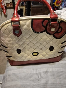 Bolso Loungefly Sanrio Hello Kitty 2012 grande abovedado rojo/blanco - Imagen 1 de 3