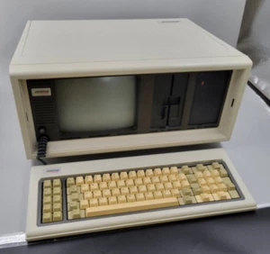 Vintage Compaq Portable Computer - Great Condition - Powers On - Afbeelding 1 van 17