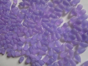 200 Perlen Tischdeko Deko Perlen lila 1 cm Wachsperlen N - Bild 1 von 4