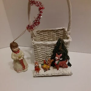 Vintage Weihnachtskorb mit Weihnachtslandschaft Deko Figur - Bild 1 von 12
