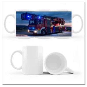 Becher Tasse mit Grafik 330 ml Feuerwehrauto mit Sirene Nr. H8854M_CUP - Bild 1 von 1