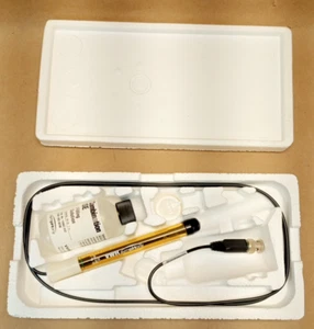 VWR Chloride electrode, glass body, rugged bulb, BNC connector, 14002-786 - Picture 1 of 9