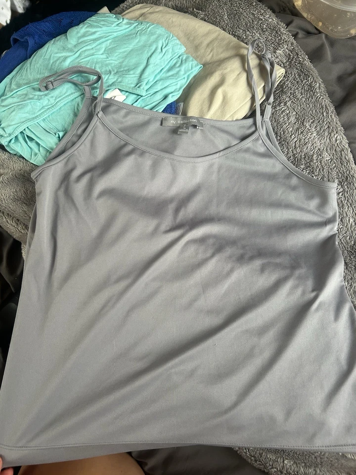 NY Collection 女式灰色背心中号 — 第 1/2 张图片