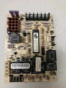 031-01973-000 P031-01973-000 C03724 OEM control board York furnace - Picture 1 of 16