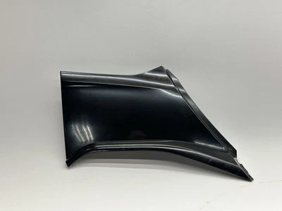 Nissan Leaf 2018-2024 trasero izquierdo lado del conductor pilar C moldura exterior OEM Foto 1 de 4