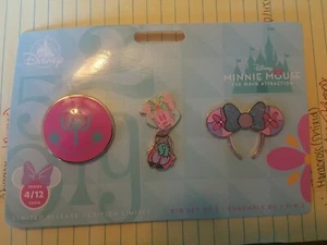 Minnie Mouse The Main Attraction Pin Set Disney It's a Small World - Picture 1 of 2