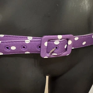 Vintage 1970er lila & weiß gepunktet Damen Gürtel 37 x 1,75 Zoll quadratische Schnalle - Bild 1 von 10