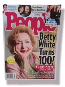BETTY WHITE TURNS 100 (ERROR) EXCLUSIVE  OLD PEOPLE MAGAZINE JAN 2022 - Picture 1 of 3