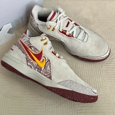 NUEVO Unisex Nike LeBron NXXT Gen AMPD Light Bone University Dorado Zapato de Baloncesto Foto 1 de 4