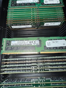 Dell 32GB DDR4-2666 RDIMM SNPTN78YC/32G A9781929 TN78Y 0TN78Y Server Memory RAM - Picture 1 of 3
