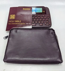 Franklin NIV-30 Electronic Holy Bible - Case, Manual ** For Parts/Repair * Bad LCD - Bild 1 von 5