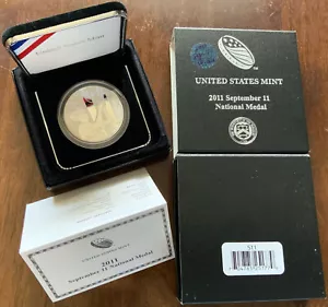 2011 W SETTEMBRE 11 MEDAGLIA NAZIONALE 1 OZ ARGENTO PROOF OGP & COA USMINT #S11 - Foto 1 di 7