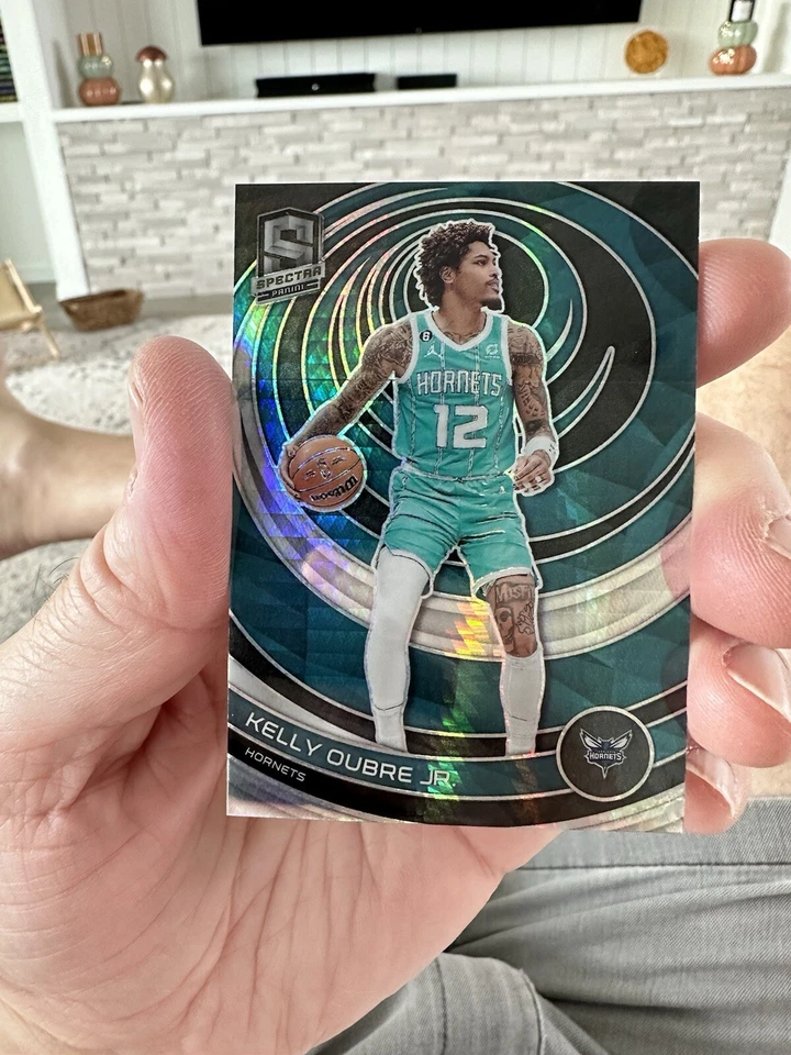 2022-23 Panini Spectra - Menagerie Prizm #42 Kelly Oubre Jr. - Image 1 of 2