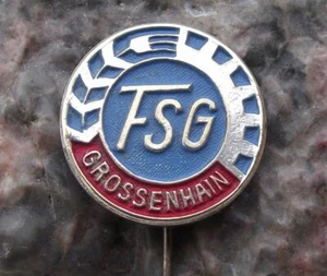 Antico distintivo spilla squadra calcio FSG Grossenhain Germania Est DDR GDR - Foto 1 di 2