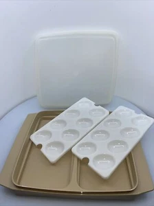 Vintage Tupperware 4 pc Egg Keeper Carrier Holder Trays for 16 Deviled Eggs Tan - Picture 1 of 5