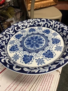 Bombay Company Large 15" Blue and White Porcelain Centerpiece Pedestal Bowl. - Picture 1 of 7