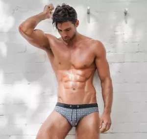 teamm8 Mens NWT Black/White Podium Print Swim Brief Size X-Large Aztec-Inspired - Picture 1 of 9
