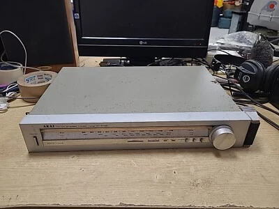 AKAl AT-K02L STEREO TUNER  - Image 1 of 4