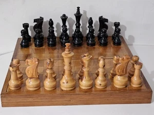Juego de piezas/ajedrez de madera tallada grande - 5-5/8" King-3" peones caja/tablero/fieltro - Imagen 1 de 13
