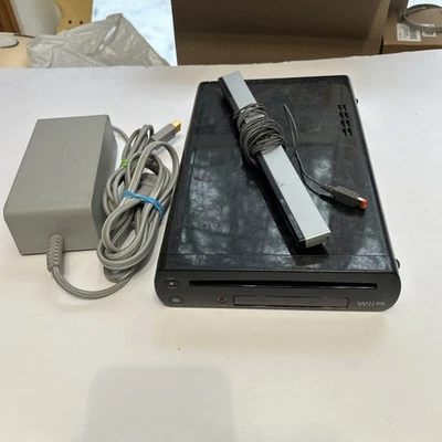 Consola Nintendo Wii U WUP-101 (02) Deluxe 32 GB Negra Solo con Acorde de Alimentación Probada Foto 1 de 4