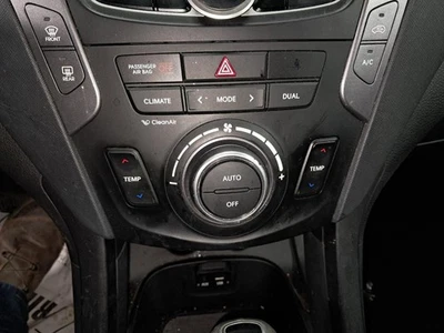 Hyundai Santa Fe 2014 unidad de control de clima de aire acondicionado usada con navegación 972504Z4014X Foto 1 de 4