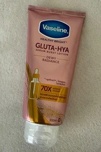 Vaseline Gluta-Hya Serum Burst Lotion Dewy Radiance, 300mL - Thailand Vaseline - Picture 1 of 2