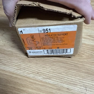 Bridgeport 1" Aislador Soporte 1/4 Agujeros Roscados #951 Caja de 24 Foto 1 de 3
