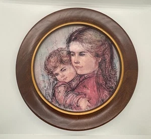 RARE Knowles China Edna Hibel 1989 Mother And Child Plate With Wooden Frame - Picture 1 of 13