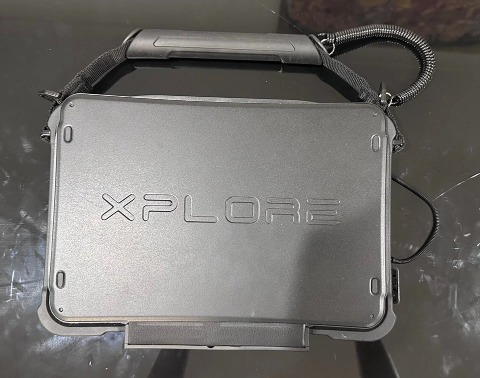 Xplore B10 Rugged Tablet (ix101B2) with 4G/LTE & GPS, Handle & Digitizer Screen - Image 1 of 4