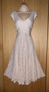 🍒ELEGANT CLASSIC JACQUES VERT DRESS UK 22 MAY FIT 24 🍒 MOTHER OF THE BRIDE - Picture 1 of 5
