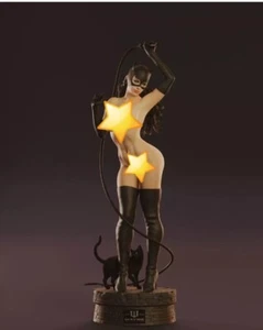 Nude Catwoman 250mm figure/Statue ,Pla/Sla/3D Printed ,Painted - Picture 1 of 2