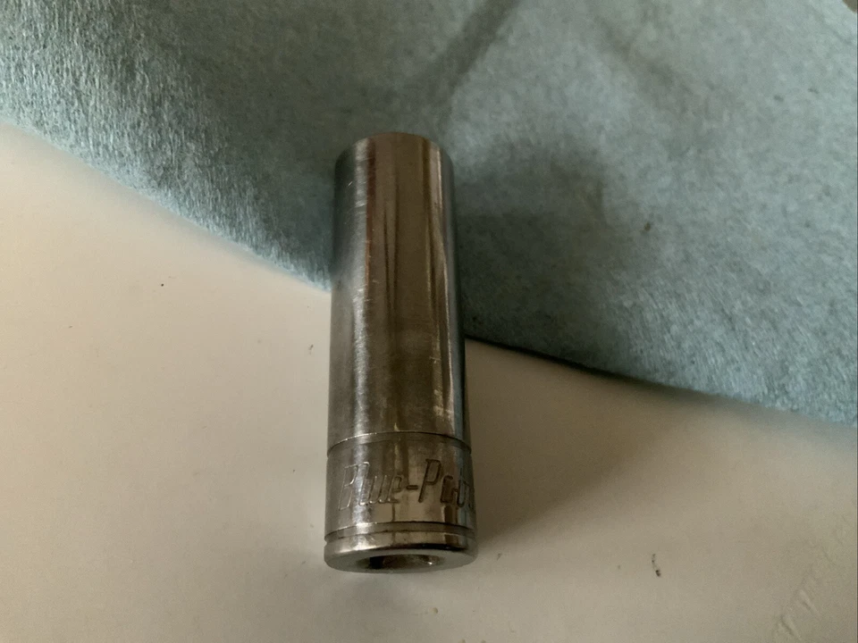 BLUE POINT BLPLSM1411, 11mm 1/4 Drive 6pt Deep Metric Socket, USA Made - Image 1 of 4