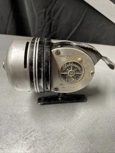 Shakespeare No 1799 Model ED Spincast Fishing Reel Vintage U.S.A. - Picture 1 of 4